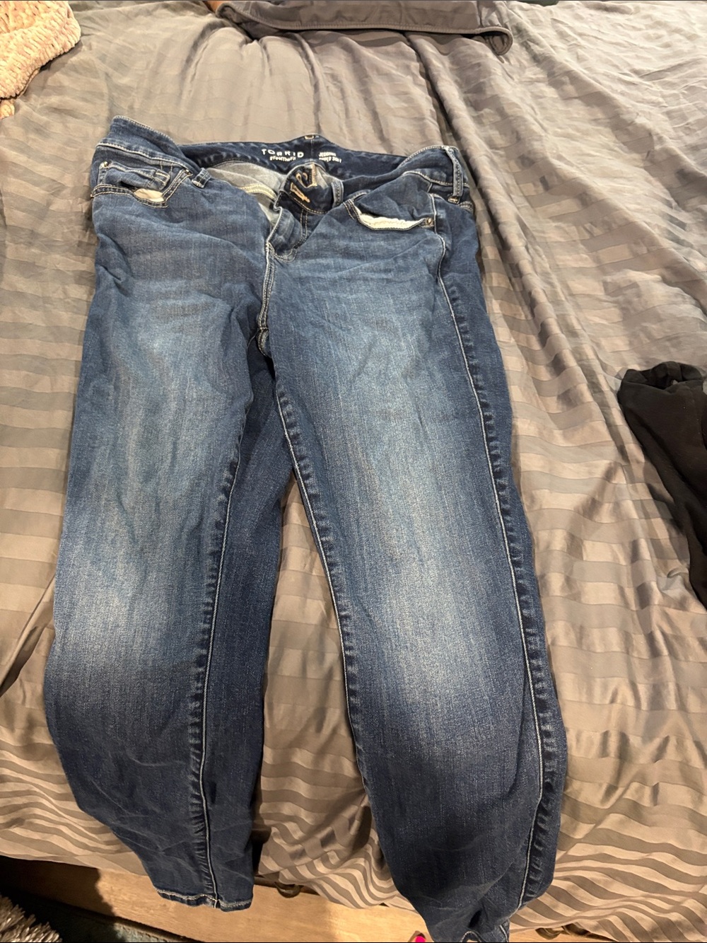torrid Dark Blue Stretch Jeggings with Light Fading